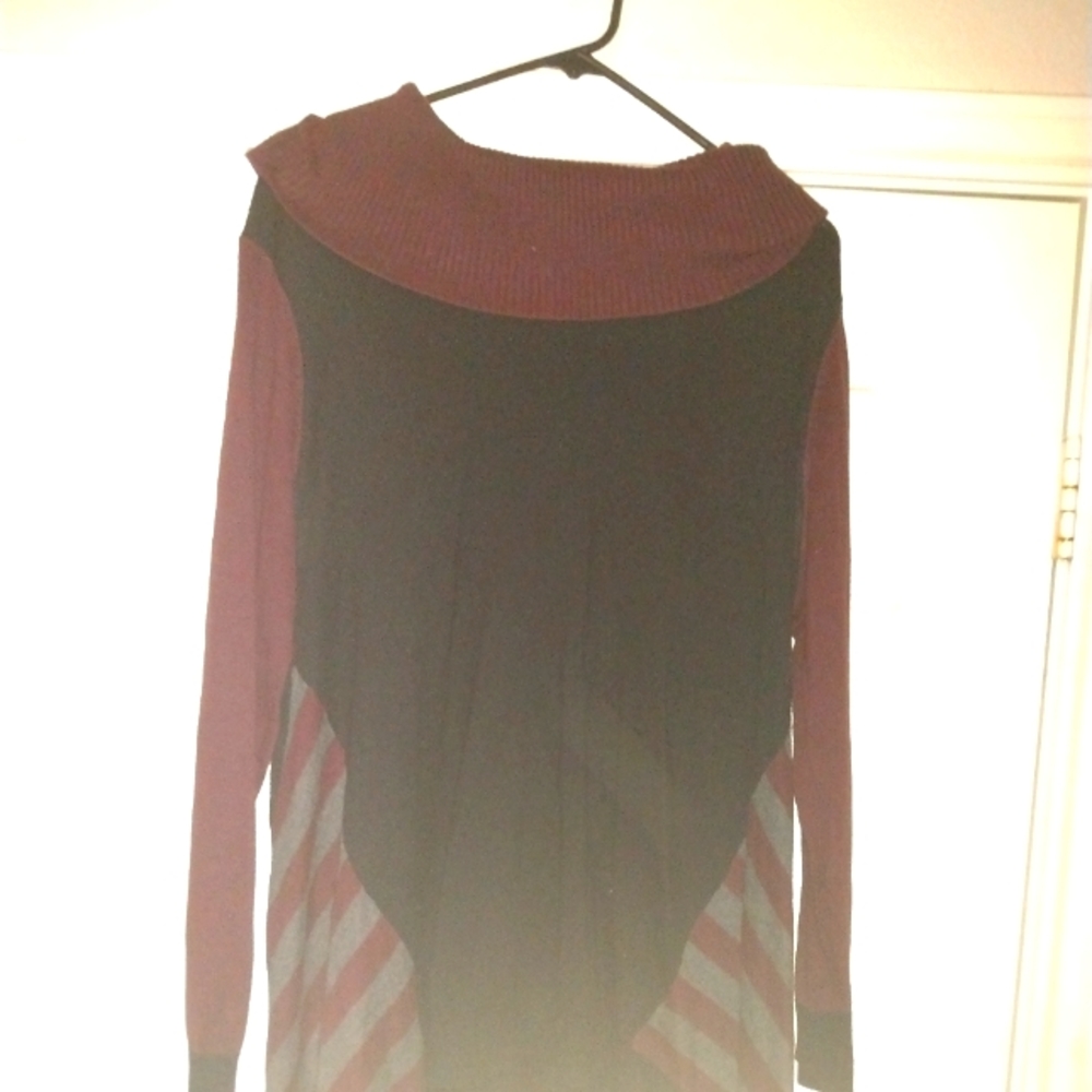 Sweater - Picture 2 of 3